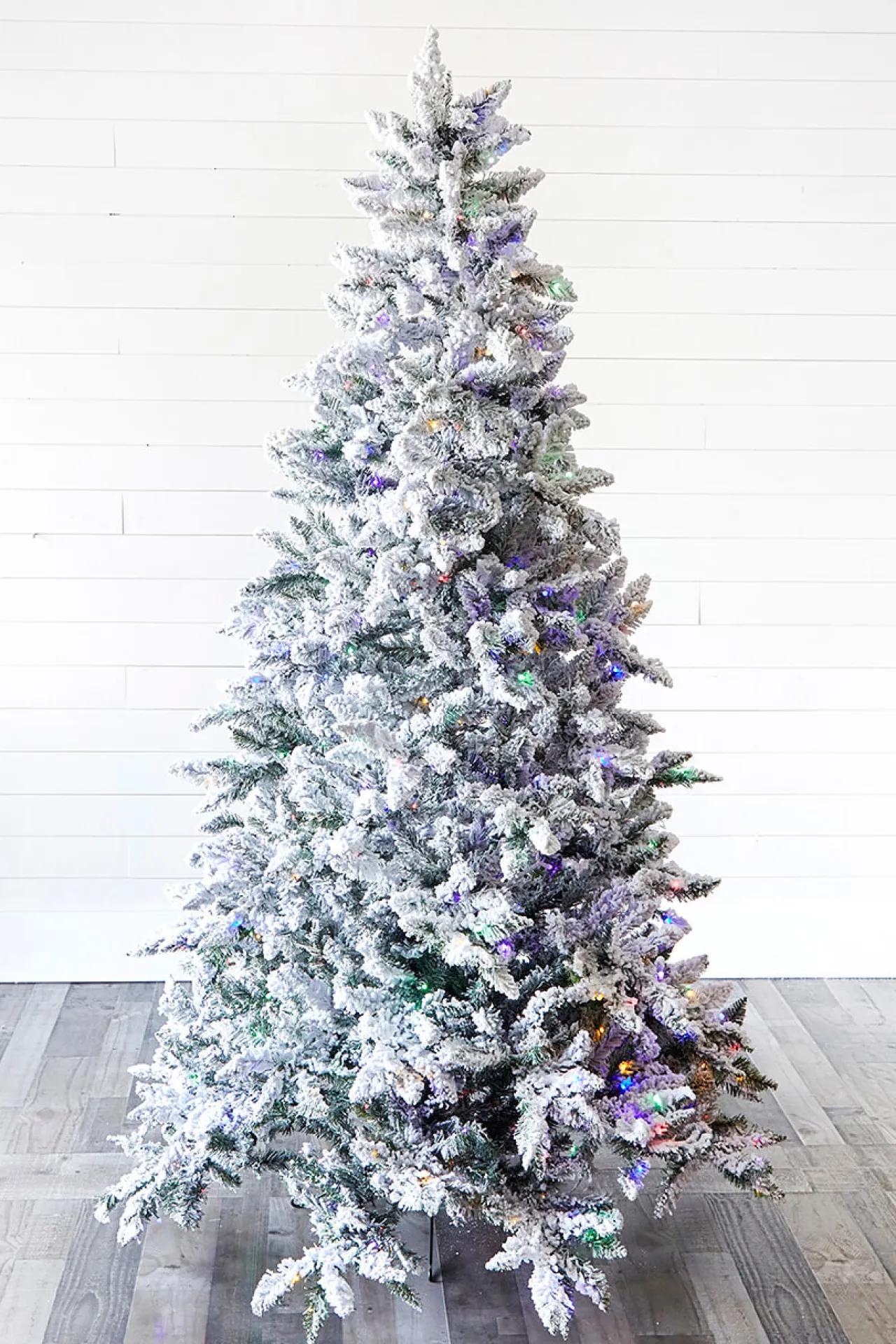 Best Sale 7.5' Flocked Aleutian Artificial Christmas Tree With 550 Color-Changing Lights Christmas Trees|Christmas Trees