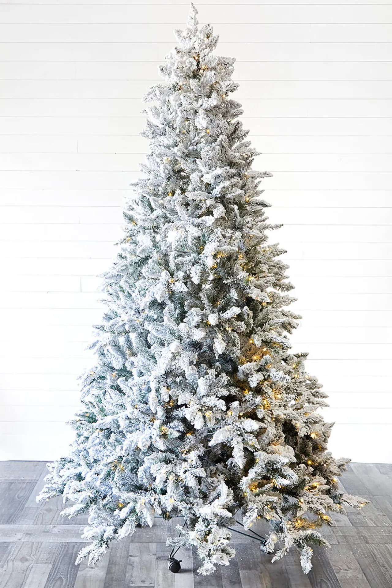 Best Sale 9' Flocked Aleutian Artificial Christmas Tree With 950 Color-Changing Lights Christmas Trees|Christmas Trees