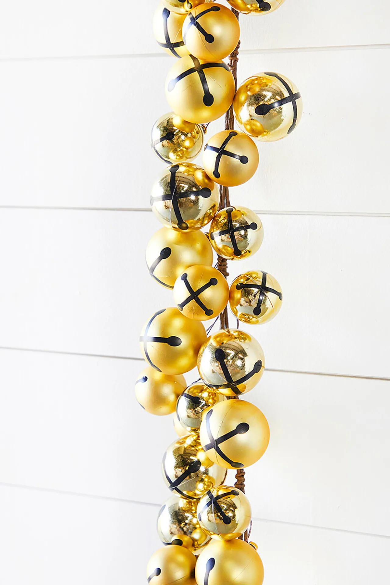 Outlet 5’ Holiday Gold Jingle Bells Garland Christmas Garlands