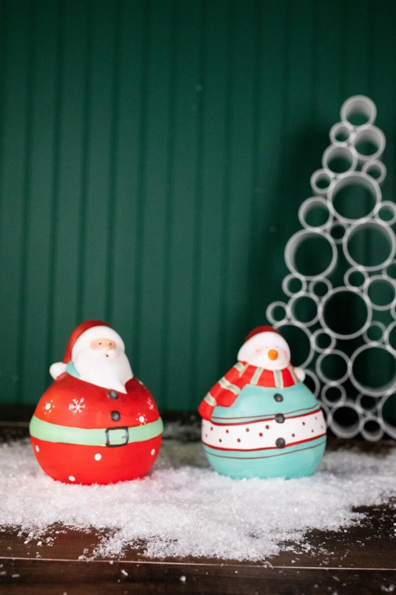 Cheap 7” Nostalgic Santa/Snowman Figurine Christmas Accents