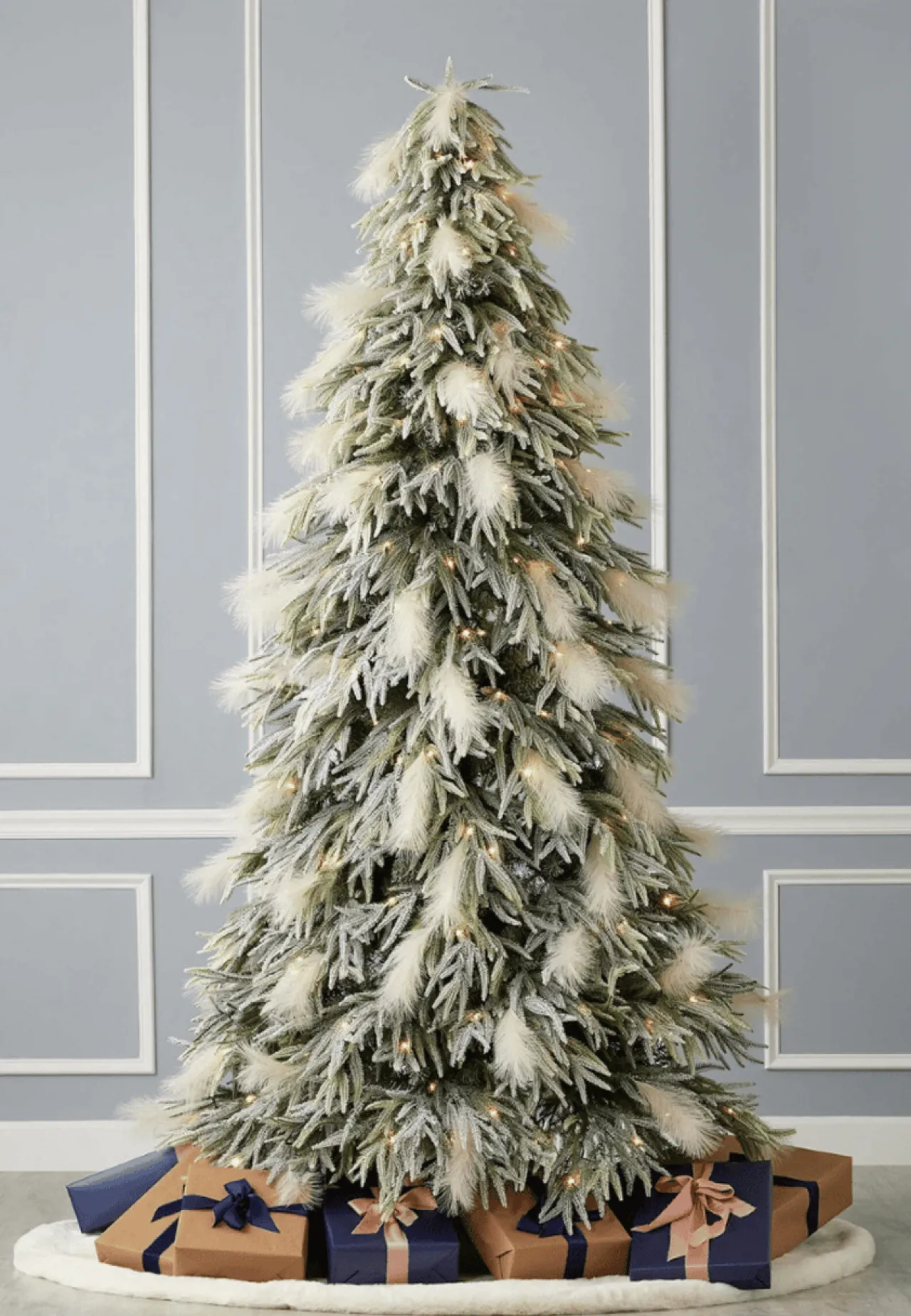 Best 7.5' Pine And Pampas Artificial Christmas Tree With 550 Warm White LED Lights Christmas Trees|Christmas Trees