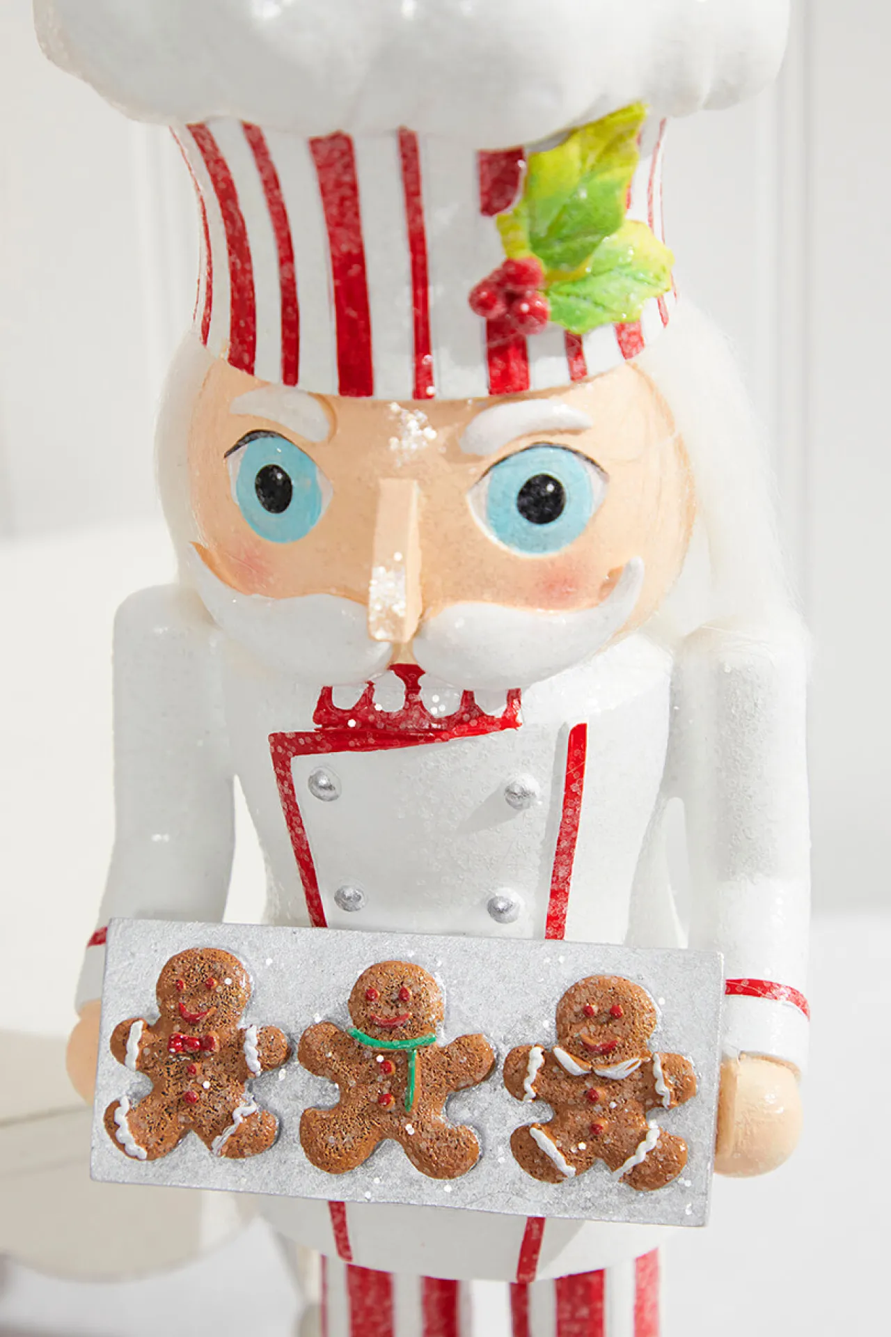 Hot 15" Resin Baker Nutcracker With Hat Christmas Accents