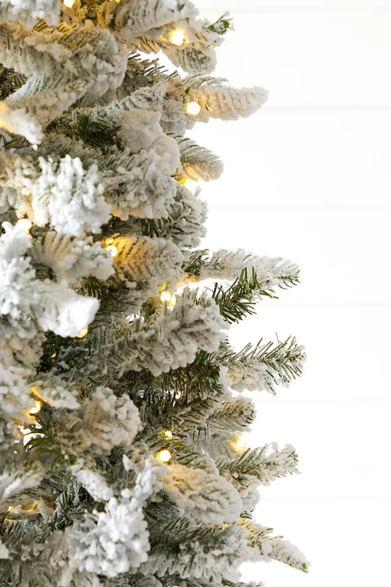 Discount 9' Snowcrest Pencil Pine Artificial Christmas Tree With 700 Color-Changing Lights Christmas Trees|Christmas Trees