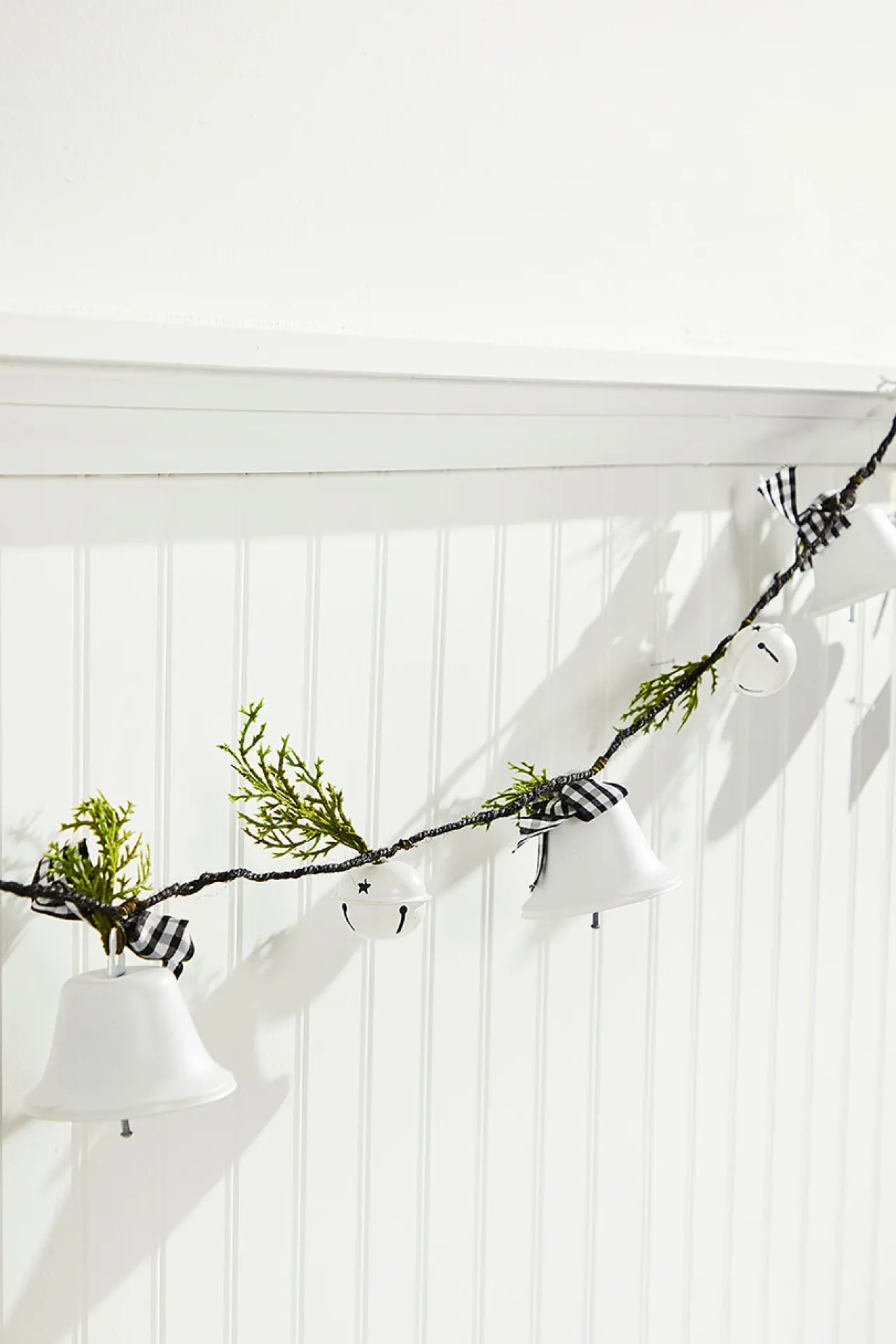 Online 67” White Country Bell Garland Christmas Garlands
