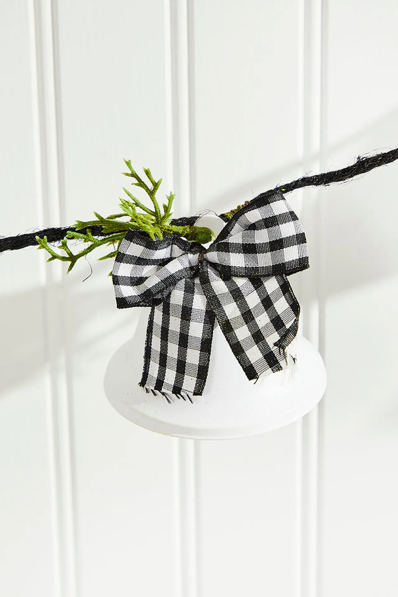 Online 67” White Country Bell Garland Christmas Garlands