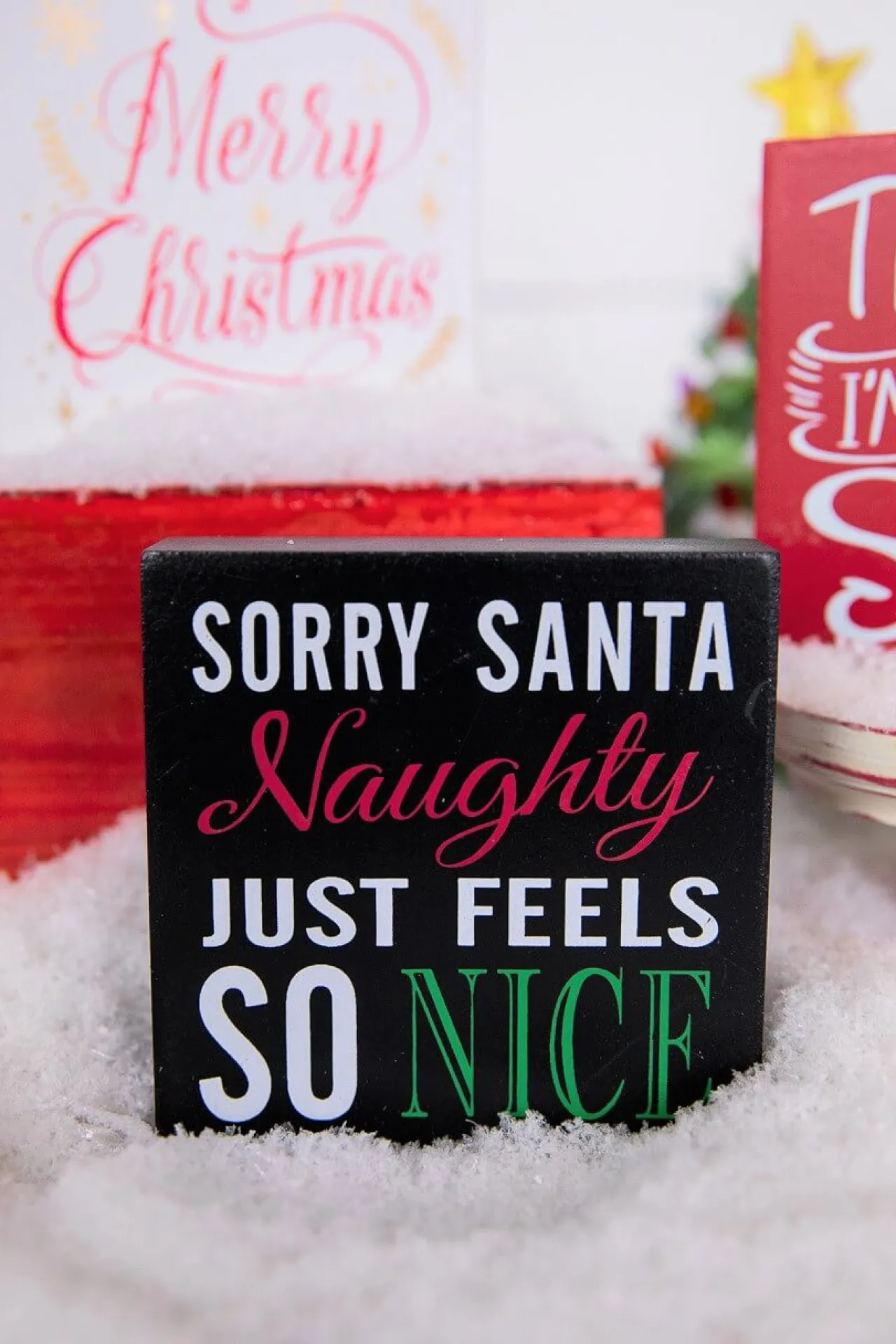 Fashion 4” Wood Holiday Sign Christmas Accents