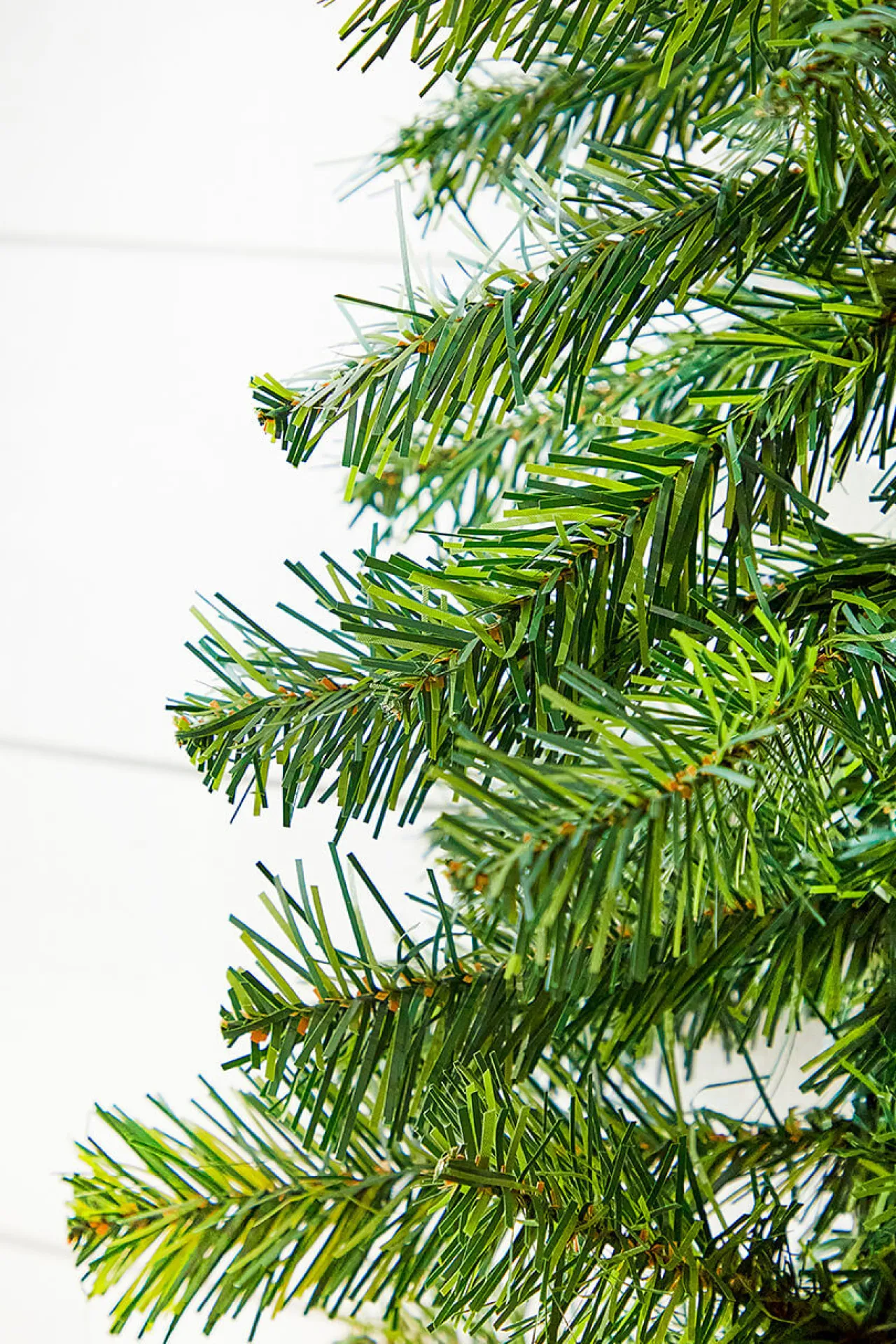 Outlet 9' X 10" Norway Pine Garland 200T Christmas Garlands