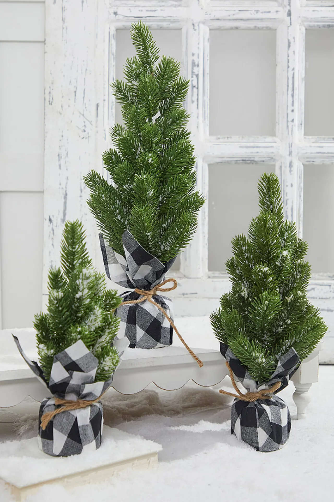 Best Flocked Pine Tree With Plaid Fabric - Large Christmas Accents
