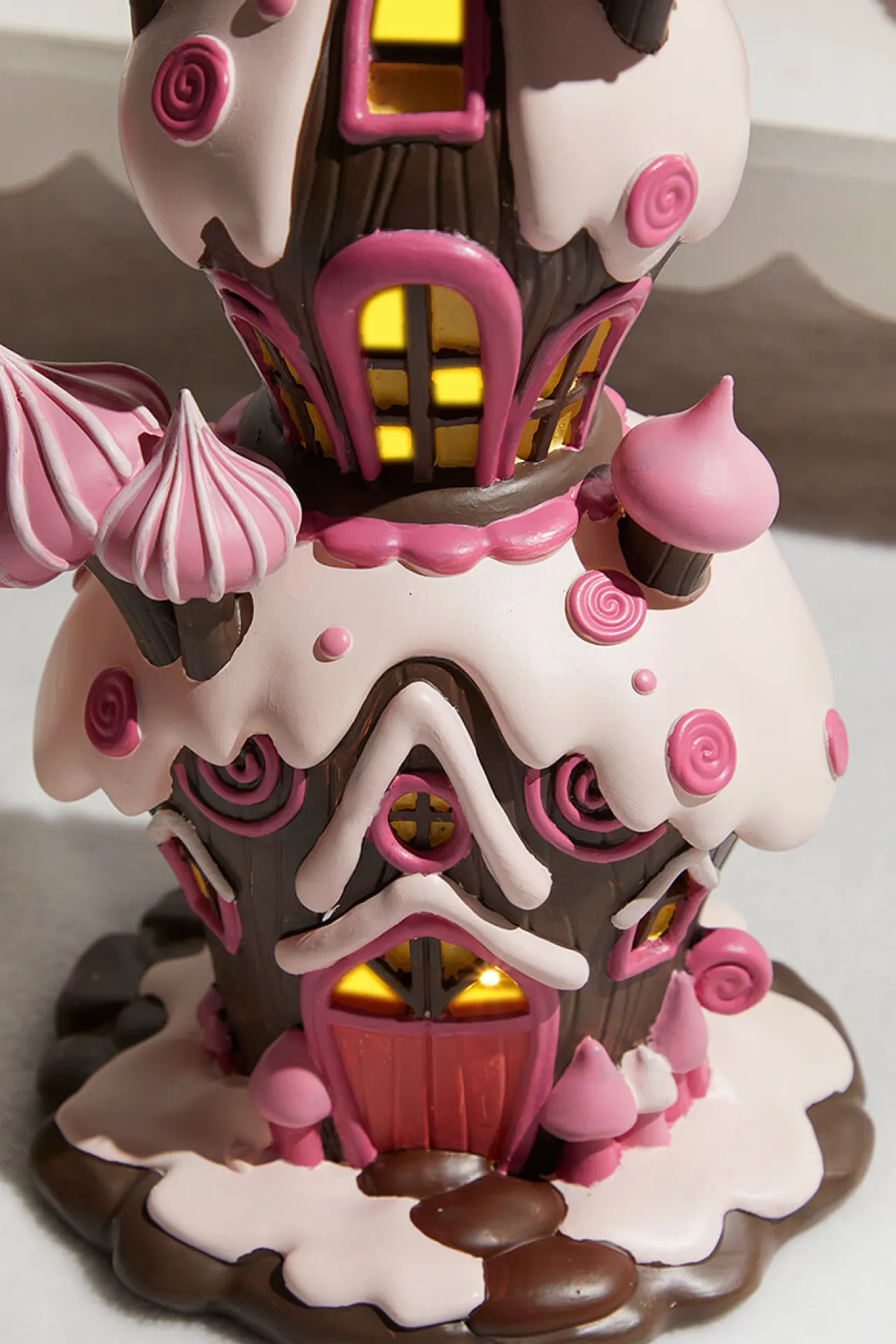 Cheap Resin Candy House With Led - Brown Pink Christmas Accents